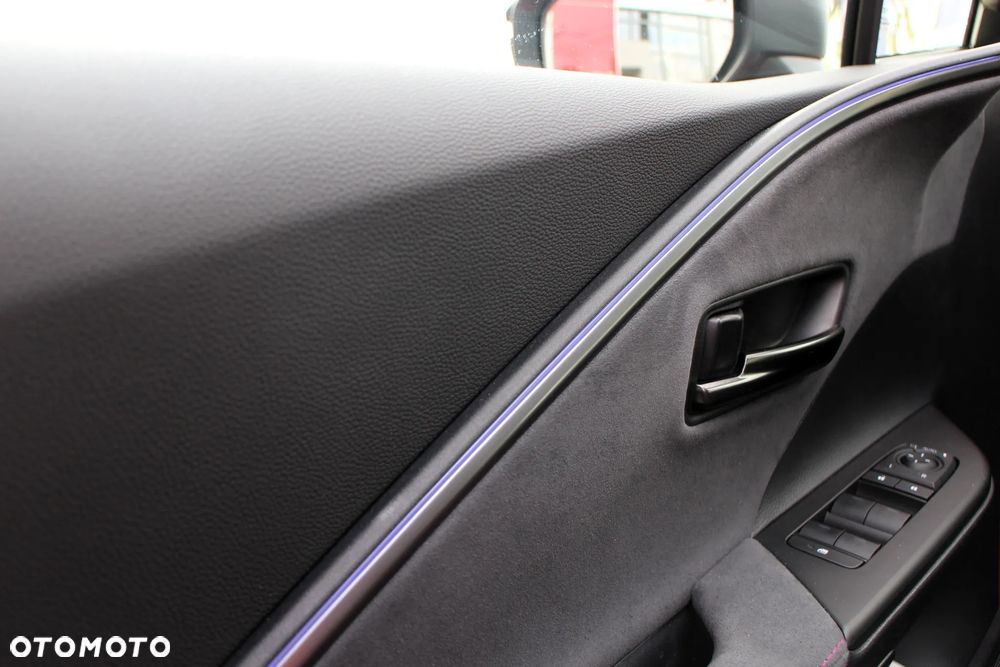 Toyota C-HR 2.0 PHEV Dynamic Force Tokyo Edition - 23