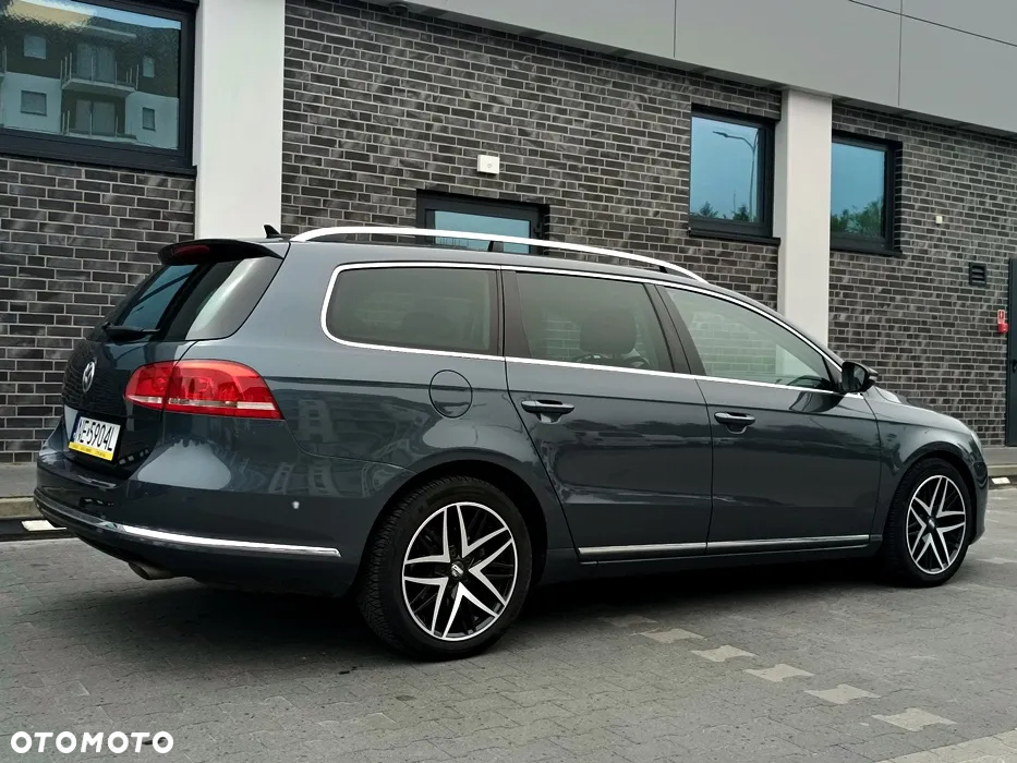 Volkswagen Passat Variant 2.0 TDI 4Motion DSG BlueMotion Tech Comfortline - 12