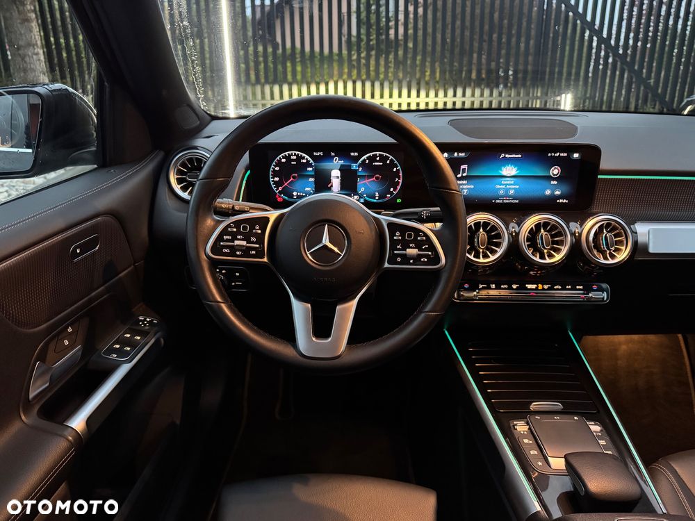 Mercedes-Benz GLB 250 4-Matic Progressive 8G-DCT - 21
