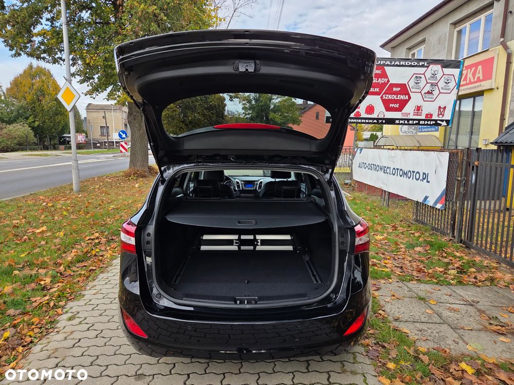 Hyundai i30 i30cw 1.6 CRDi Trend - 28