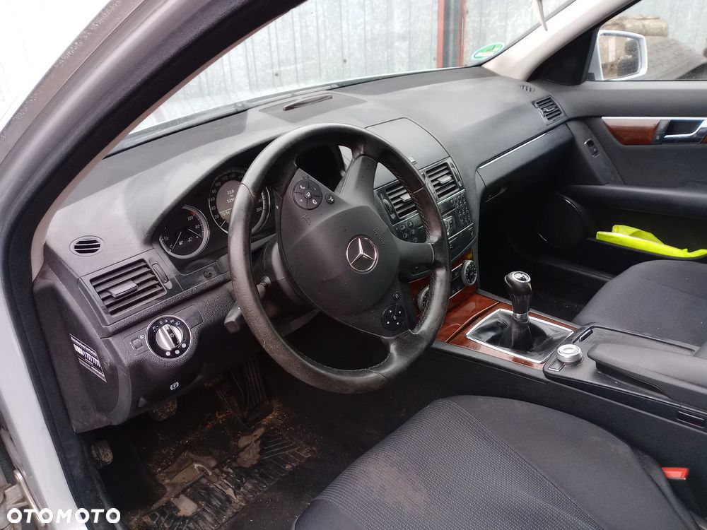 Lusterko prawe C klasa w204 C775 Mercedes, maska zderzak, pas błotnik - 27