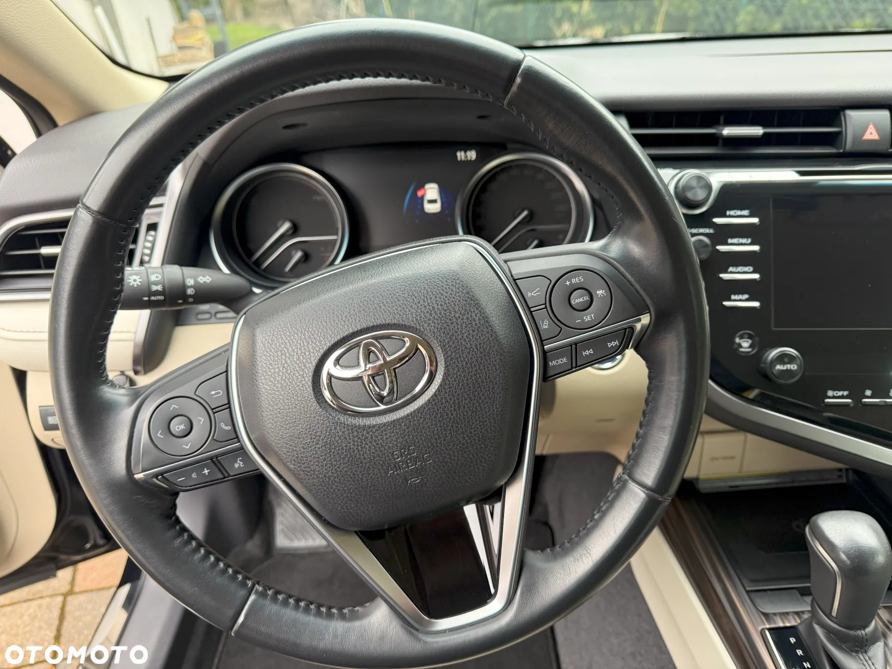 Toyota Camry 2.5 Hybrid Executive CVT - 8