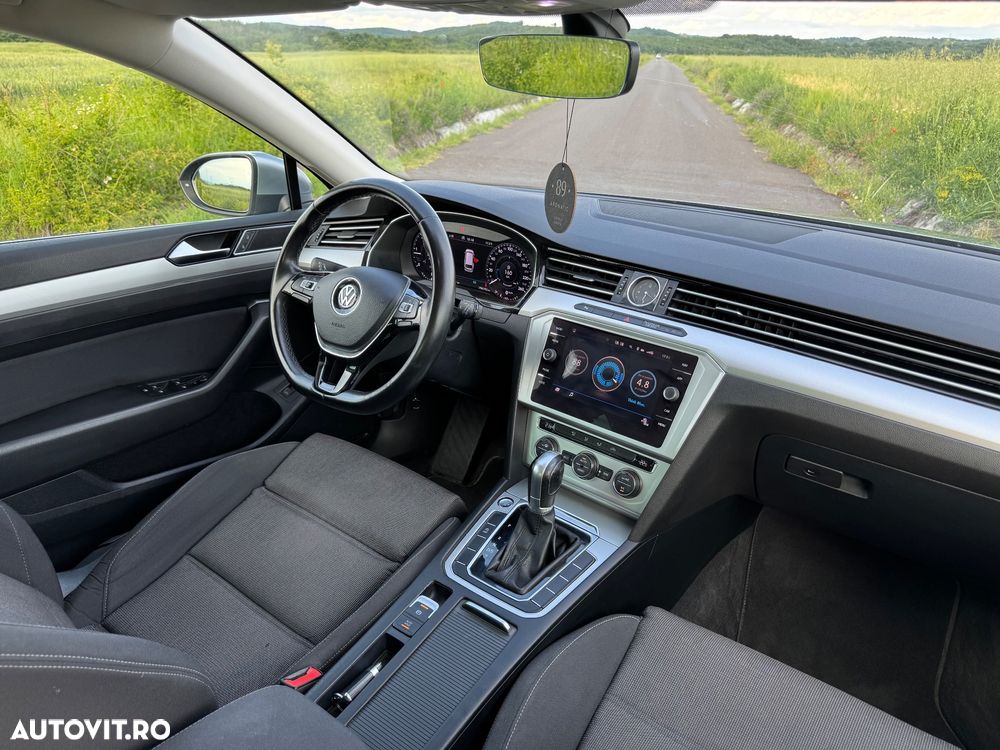 Volkswagen Passat - 13