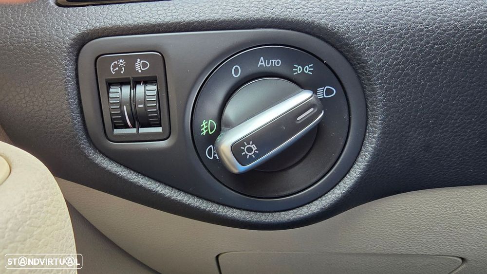 VW Sharan 2.0 TDI Blue Highline - 14