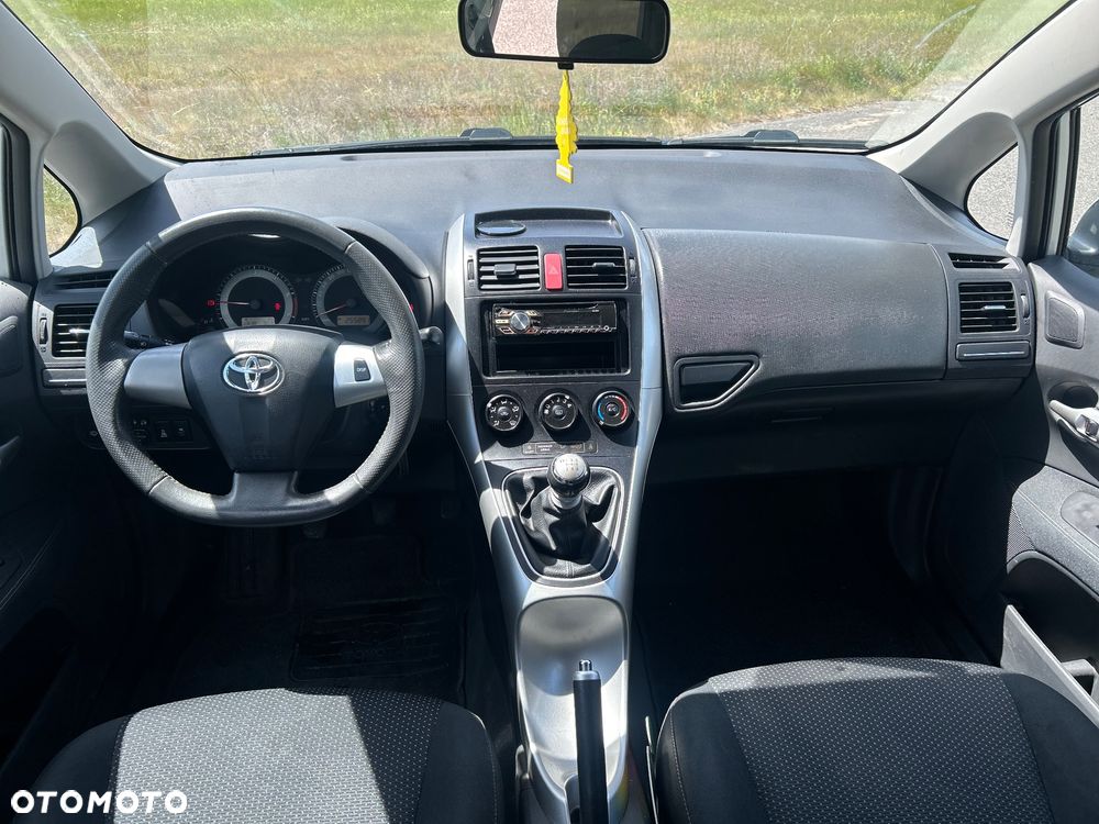 Toyota Auris 2.0 D-4D - 7