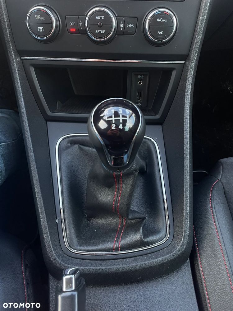 Seat Leon 2.0 TDI FR Black S&S - 14