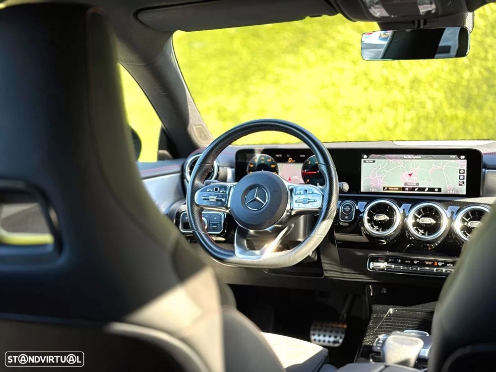 Mercedes-Benz CLA 180 d Shooting Brake AMG Line Aut. - 3