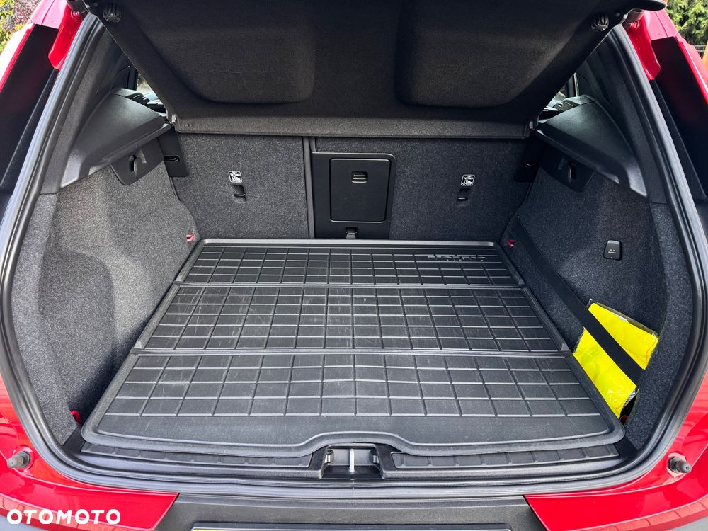 Volvo XC 40 T3 Geartronic Momentum Pro - 11