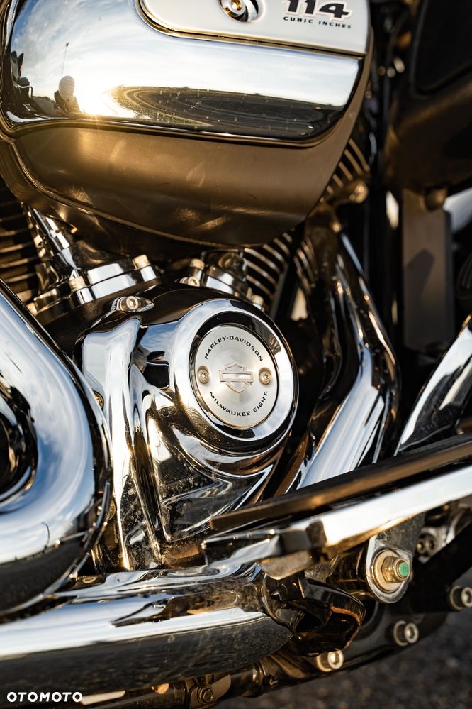 Harley-Davidson FLHT Electra Glide Standard - 14