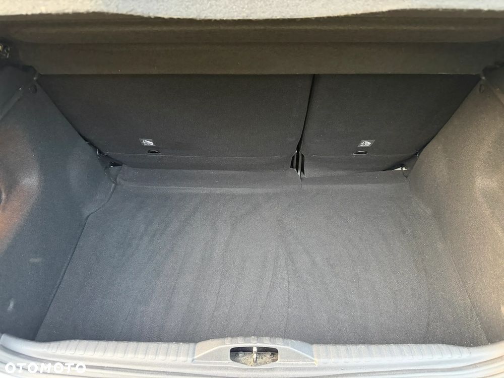 Citroën C3 1.2 PureTech Shine - 26