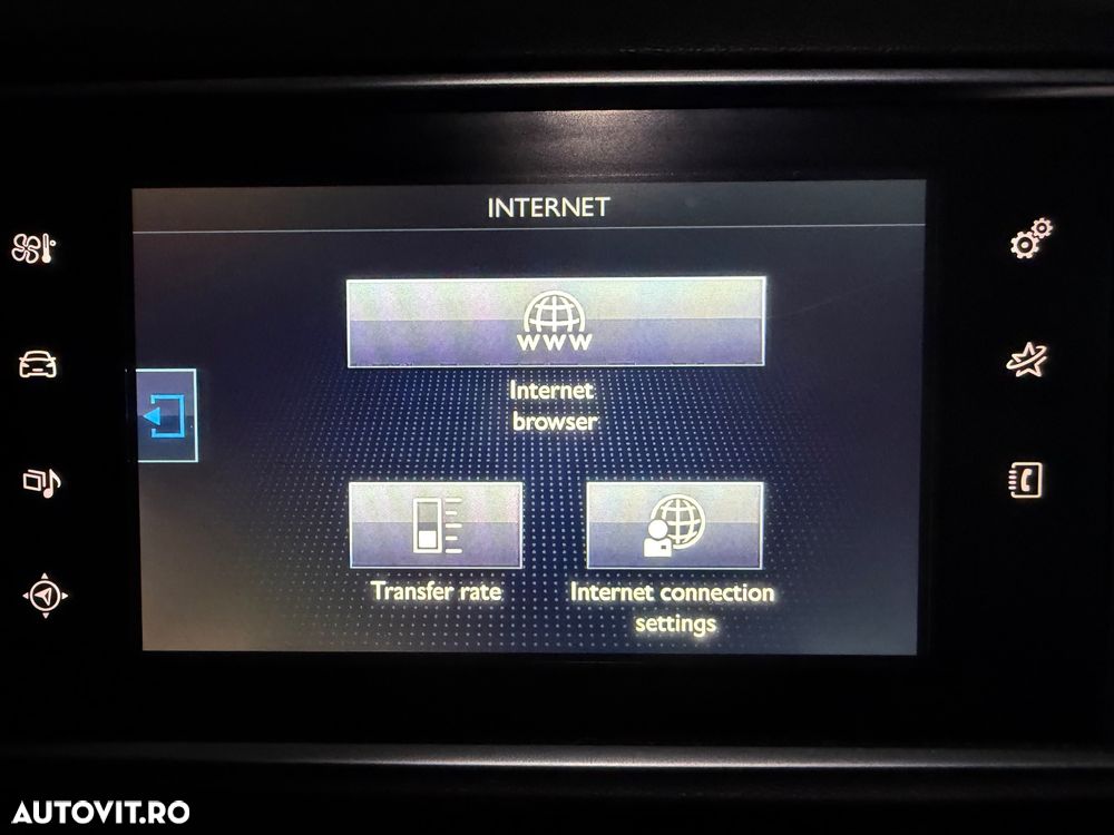 Peugeot 308 SW 1.2 L PureTech Turbo Allure - 12