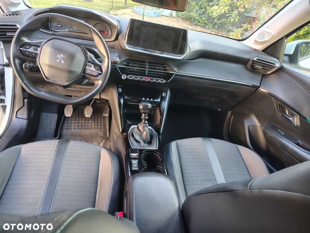 Peugeot 208 1.5 BlueHDi Signature S&S - 11