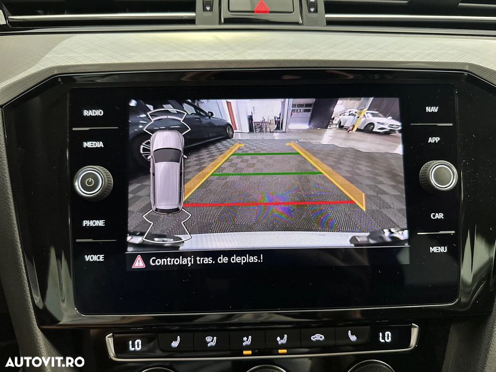 Volkswagen Passat - 15