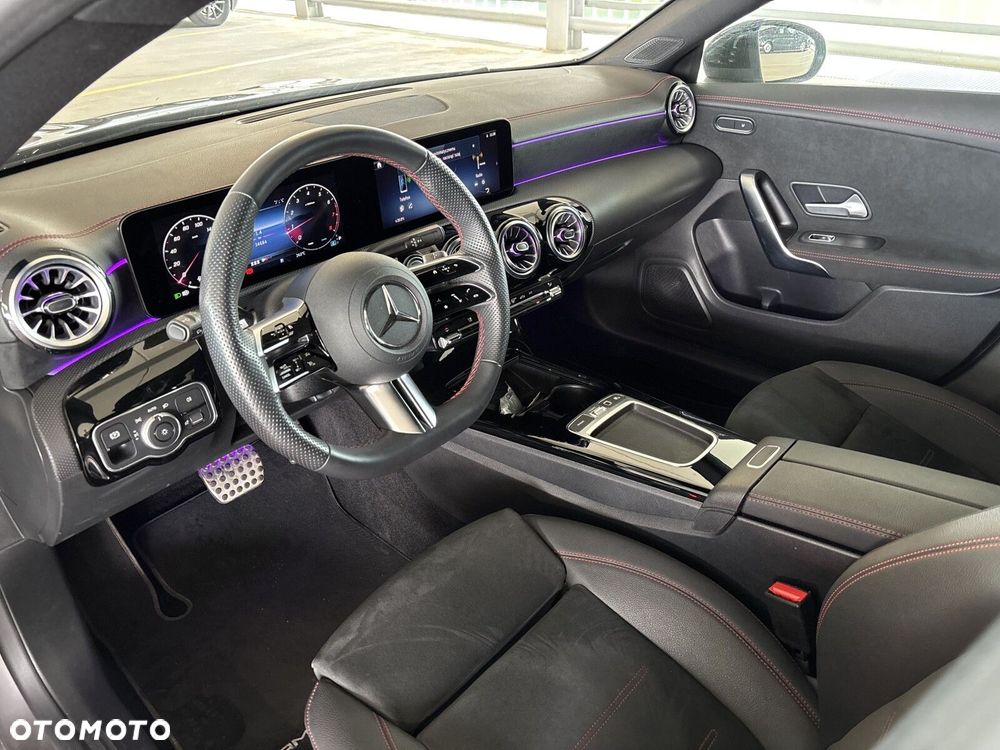 Mercedes-Benz CLA - 15