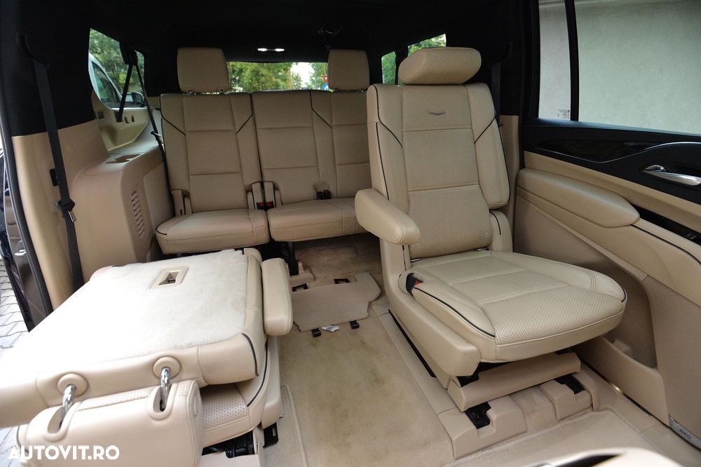 Cadillac Escalade ESV 6.2 V8 AWD AT Platinum - 26