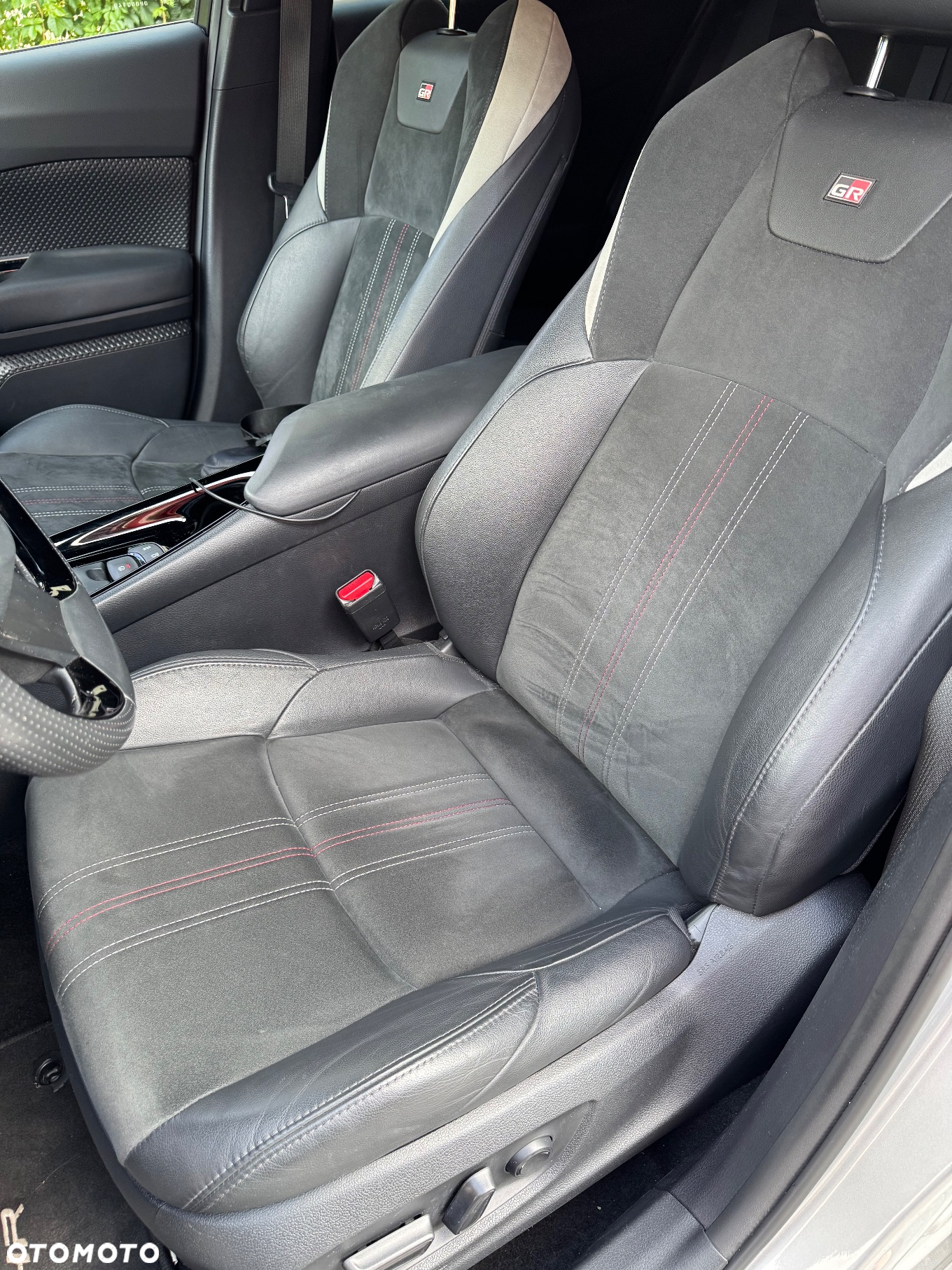Toyota C-HR 2.0 Hybrid GR Sport - 14