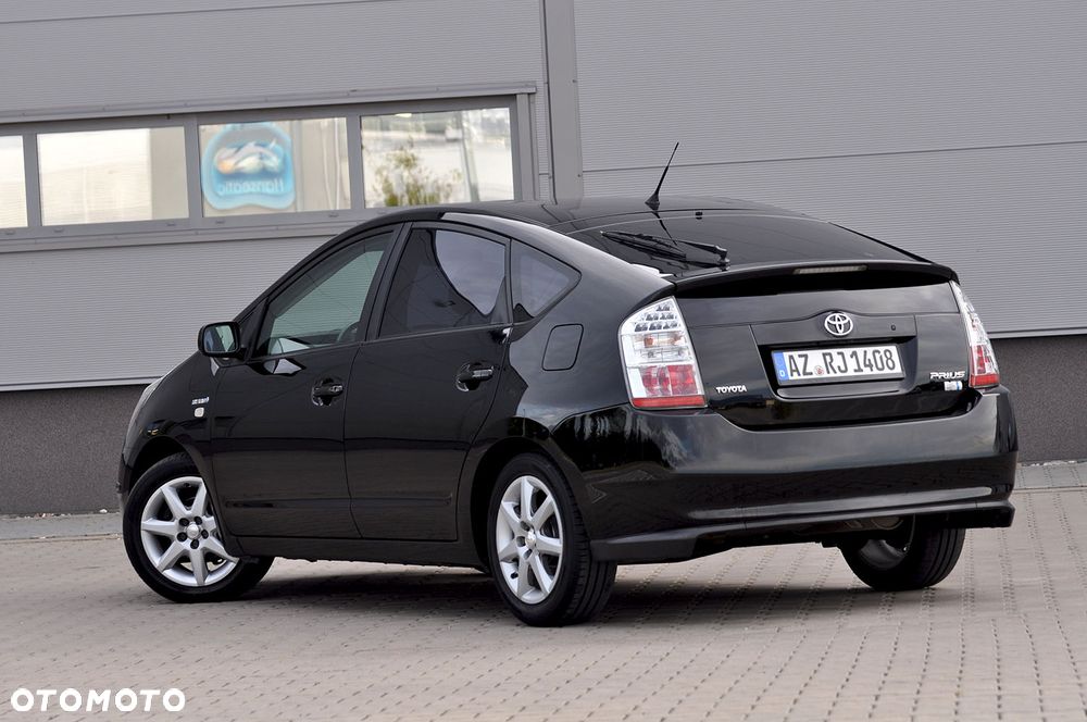 Toyota Prius 1.5 VVT-i Prestige - 3