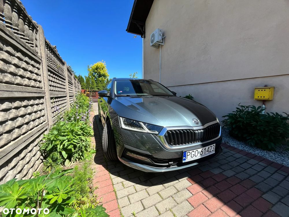 Skoda Octavia 2.0 TDI DSG Style - 4