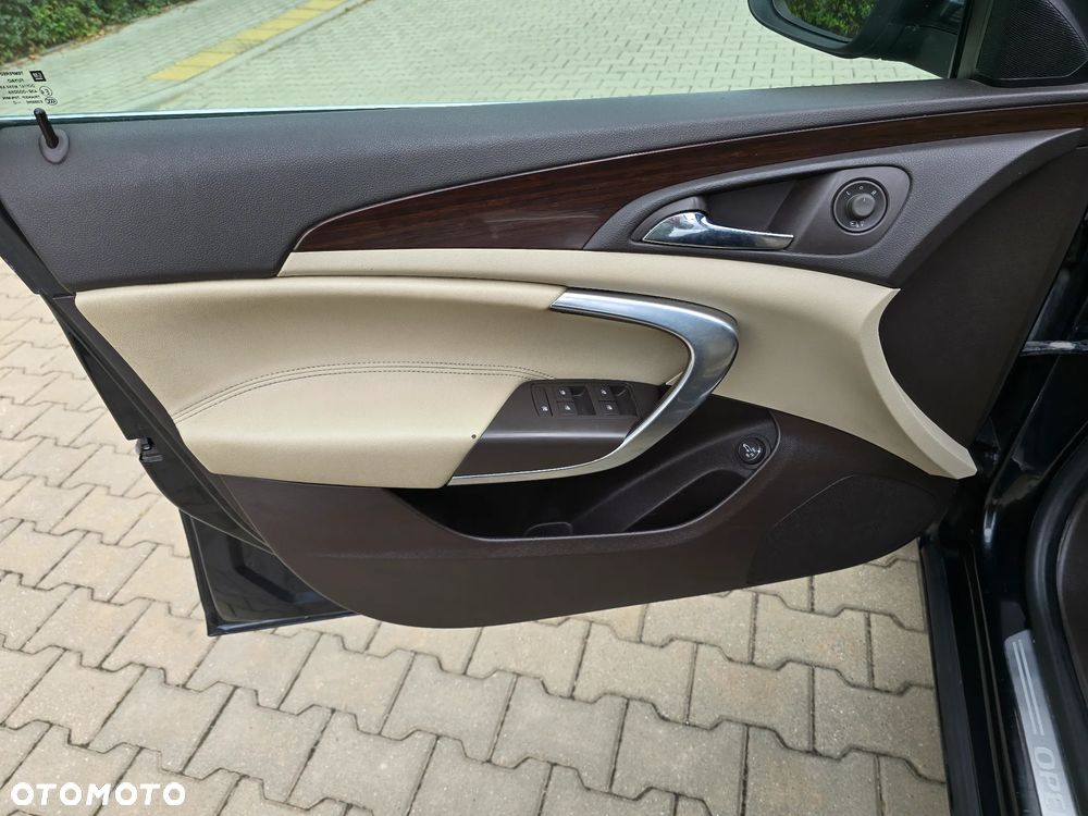 Opel Insignia 2.0 CDTI Cosmo - 24