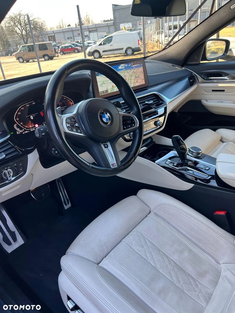 BMW 6GT - 14