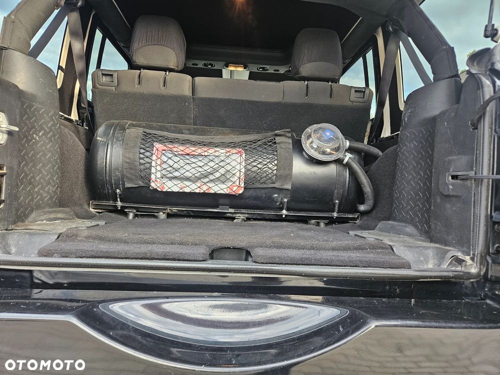 Jeep Wrangler - 8