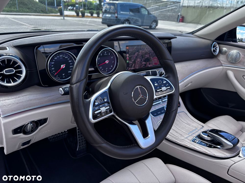 Mercedes-Benz Klasa E 200 9G-TRONIC AMG Line - 5