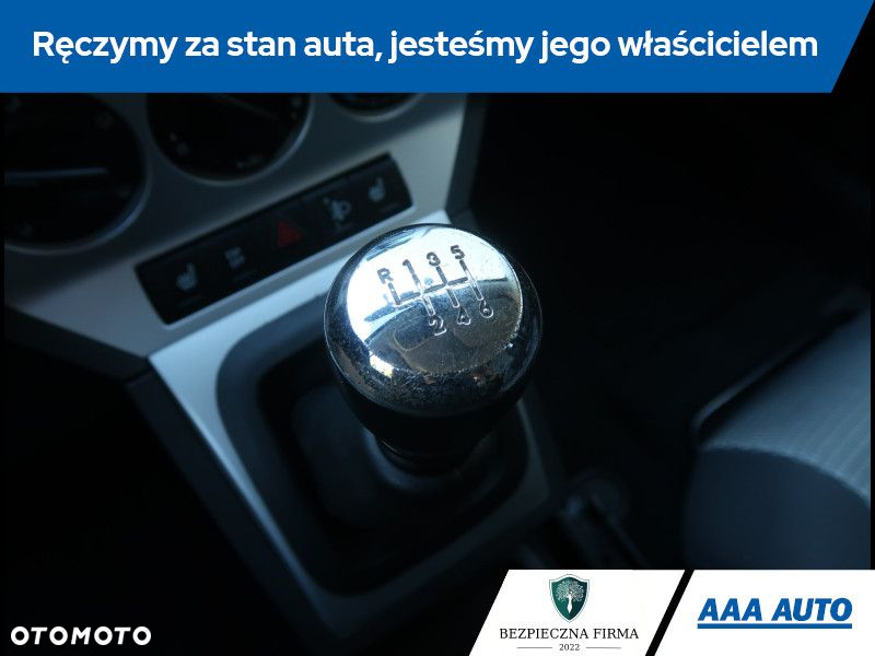 Dodge Caliber - 16