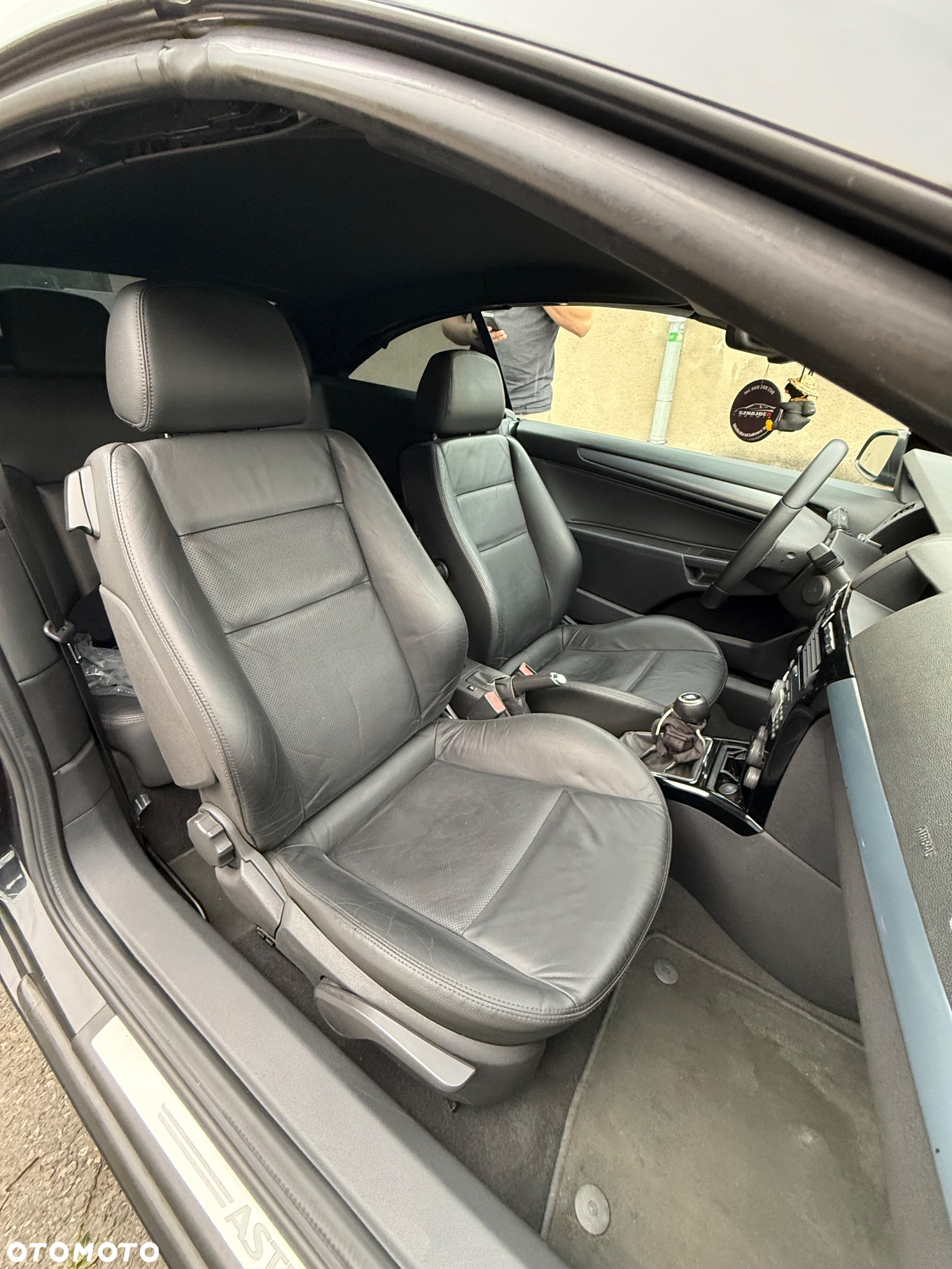 Opel Astra TwinTop 1.8 Cosmo - 8