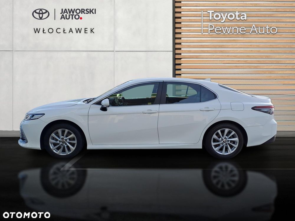Toyota Camry 2.5 Hybrid Comfort CVT - 2