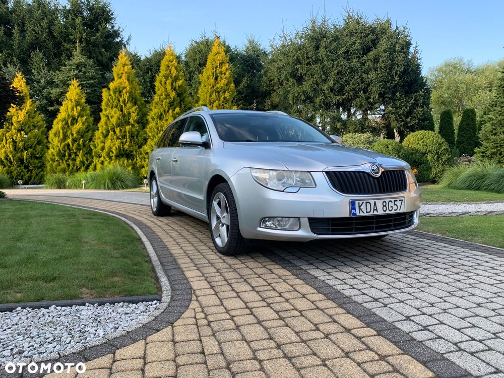 Skoda Superb 2.0 TDI 4x4 Exclusive - 6