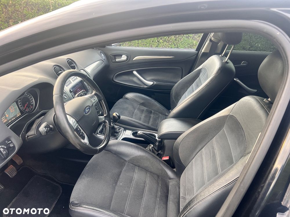 Ford Mondeo 2.0 TDCi Titanium X - 16