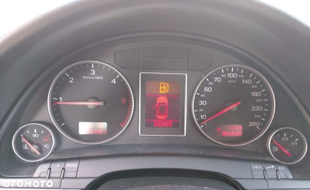 Audi A4 B6 B7 1.9 2.0  2.5 TDI zegar licznik 8E0920900K 8E0920900G - 2