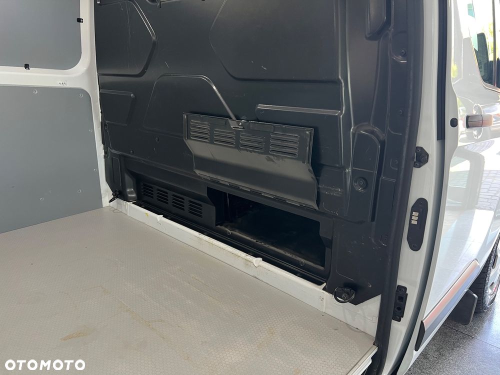 Ford Transit Custom - 19