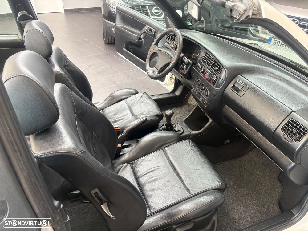 VW Golf Cabriolet 2.0 Avantgard+ - 6