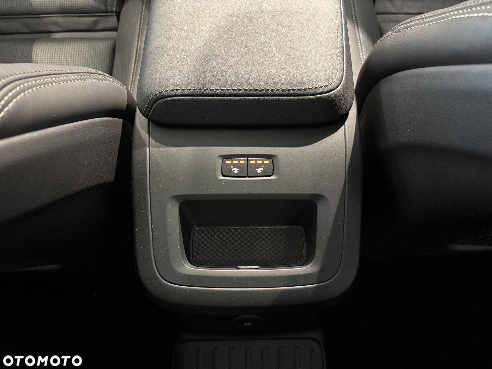 Volvo XC 60 - 25