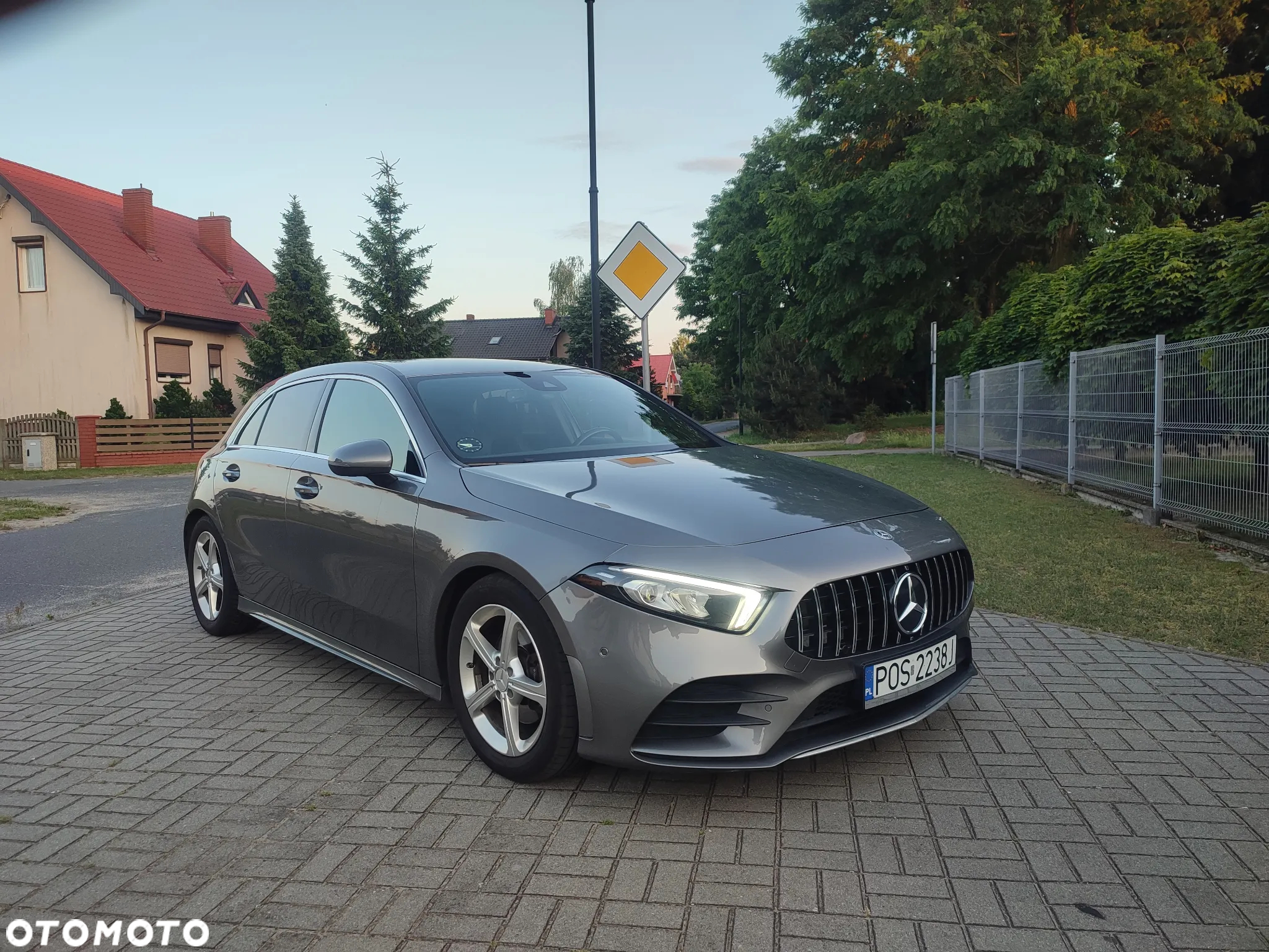 Mercedes-Benz Klasa A 200 7G-DCT AMG Line - 7
