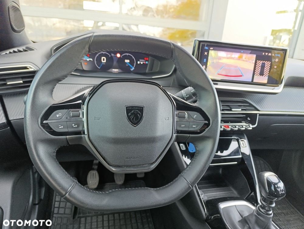 Peugeot 2008 PureTech 100 Allure S&S BVM6 - 19