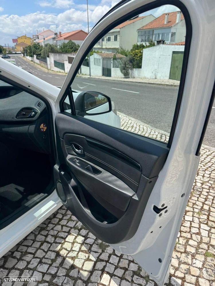 Renault Grand Scénic 1.5 dCi Bose Edition 7L - 19