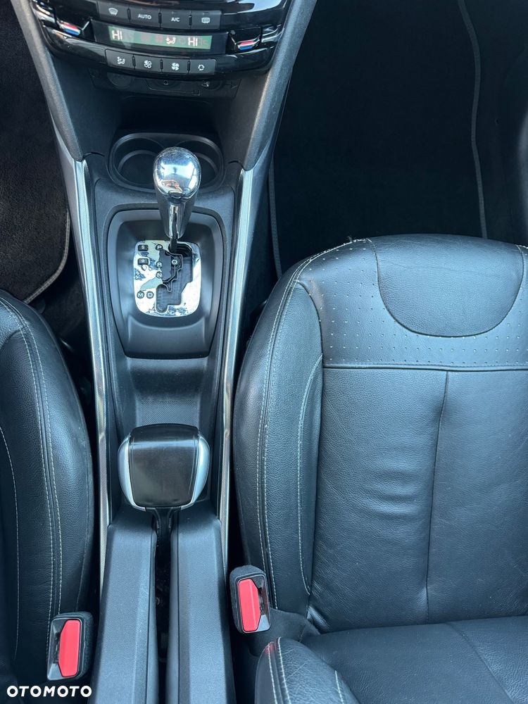 Peugeot 2008 1.6 VTi Allure - 33