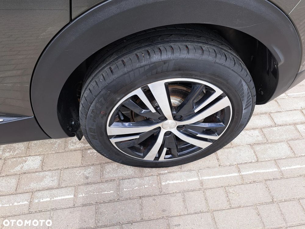 Peugeot 3008 1.6 THP Allure S&S EAT6 - 22
