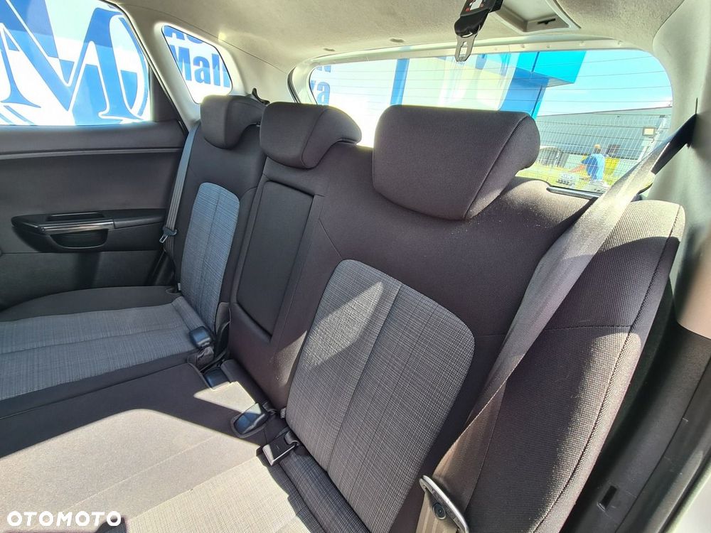 Kia Venga 1.4 CRDi L - 17