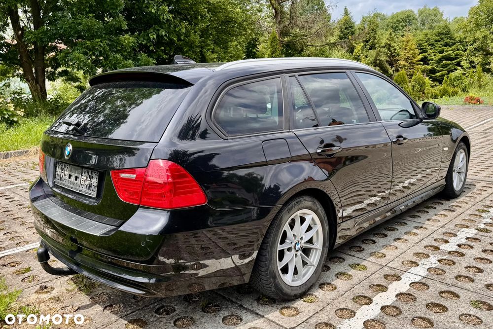 BMW Seria 3 318d - 5