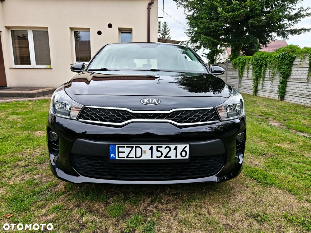 Kia Rio 1.2 L - 2