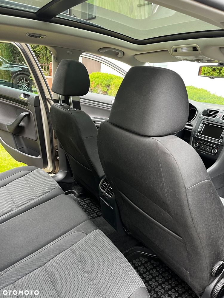 Volkswagen Golf - 23