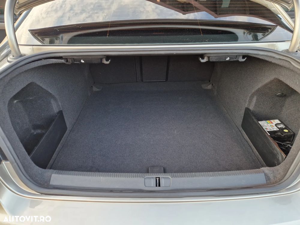 Volkswagen Passat 2.0 TDI BlueMotion Tehnology Comfortline DSG - 22