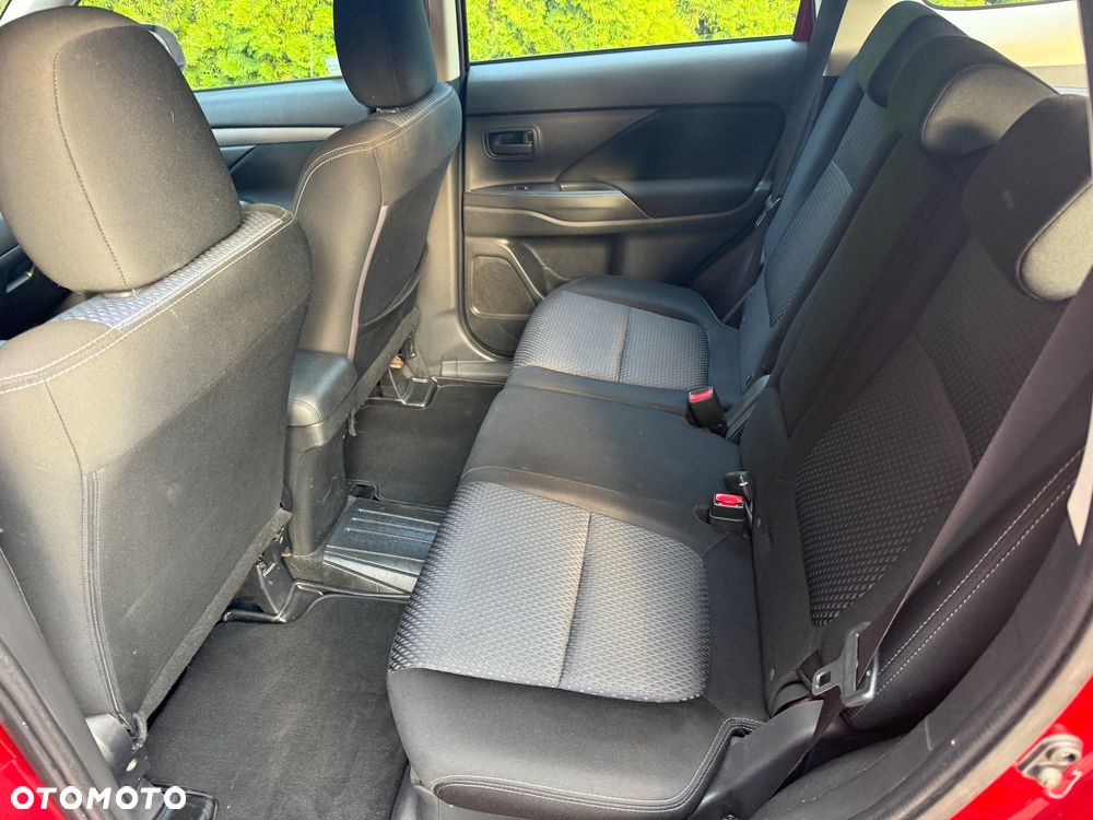 Mitsubishi Outlander 2.0 Intense + 2WD - 9