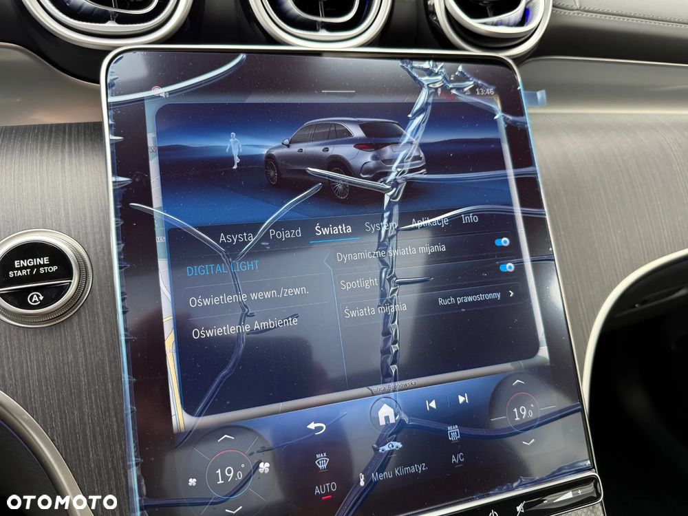 Mercedes-Benz GLC - 21