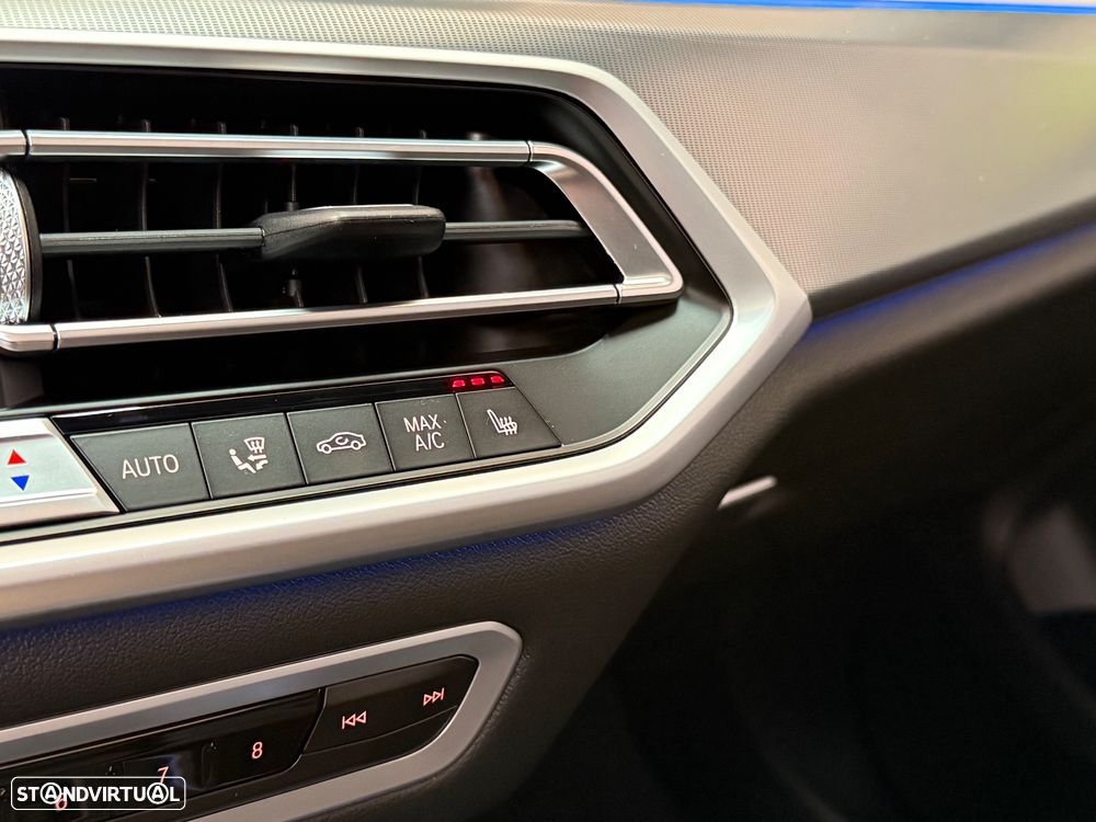 BMW X5 45 e xDrive Pack M - 16