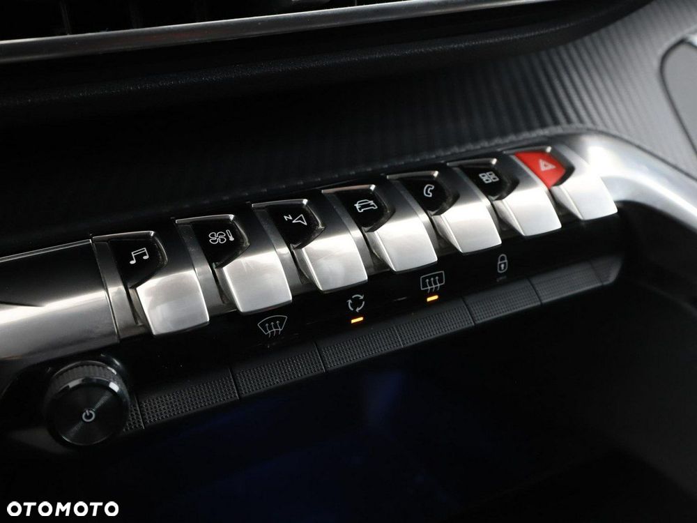 Peugeot 5008 1.2 PureTech Active S&S EAT6 - 28