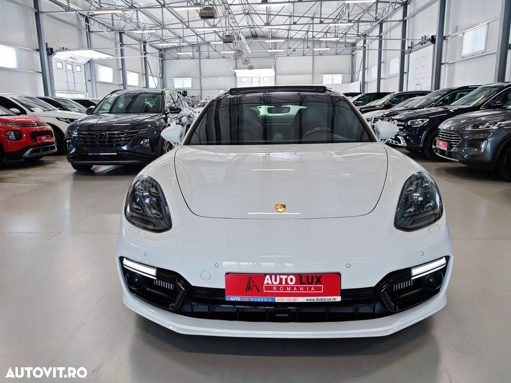 Porsche Panamera - 3